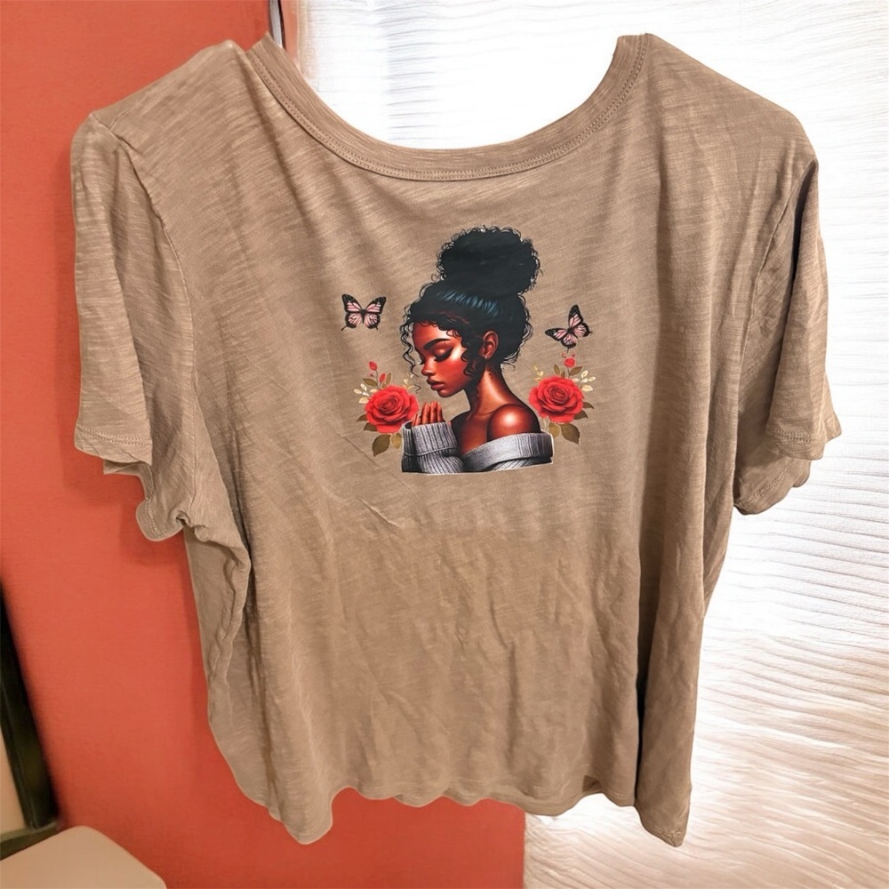 Handcrafted Old Navy Beige Graphic Tee with Artistic Design XL